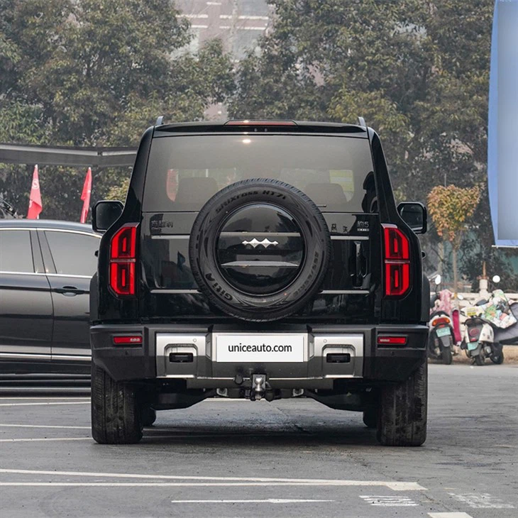 Fangchengbao Bao 5 dual-engine four-wheel drive SUV